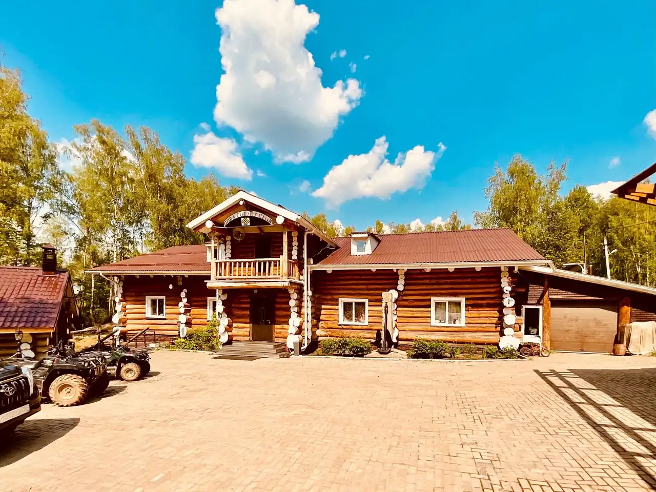 Gora Country Club
