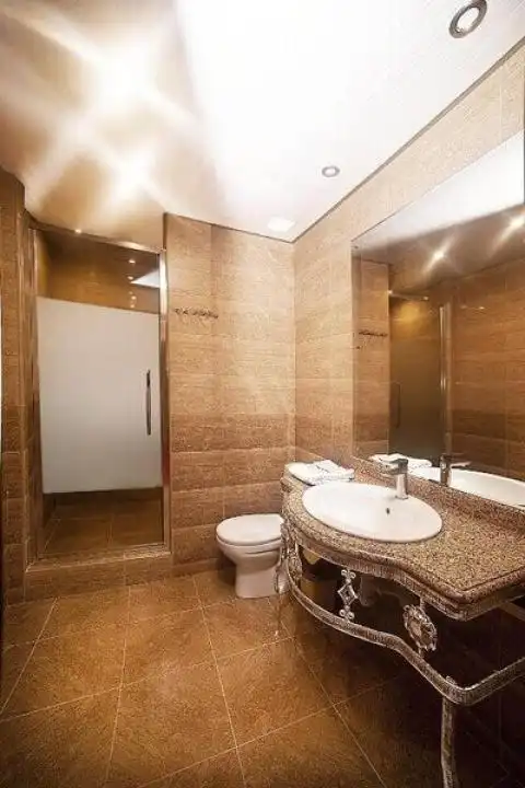 Kras Hotel