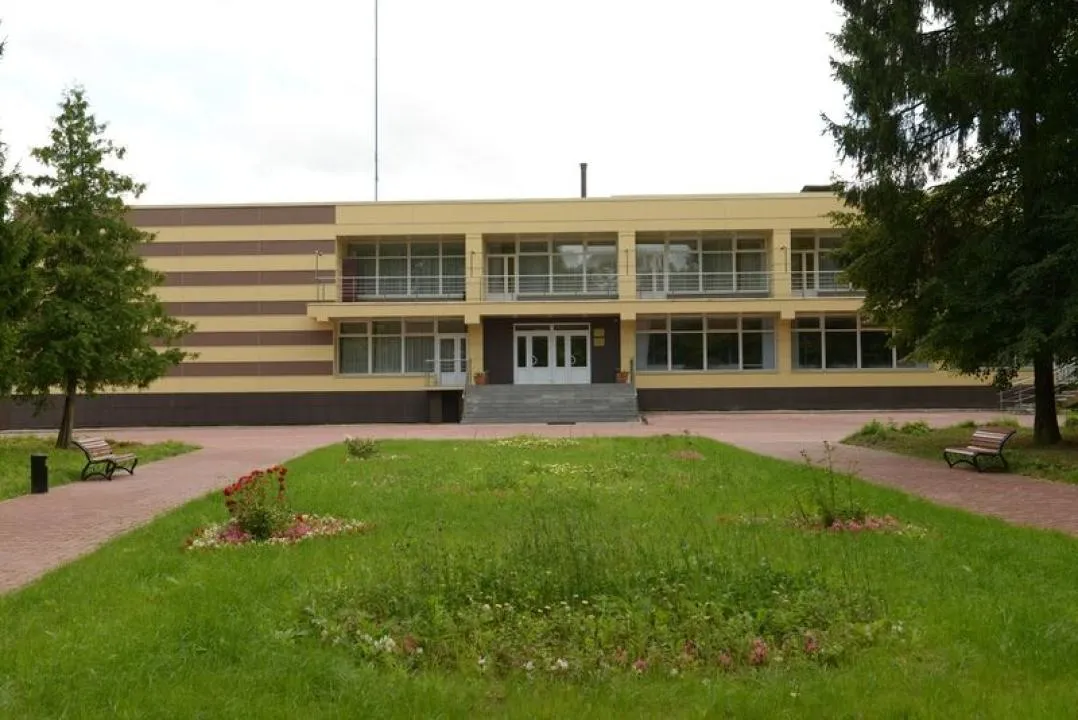 Лечебно-оздоровительный комплекс - Изумруд