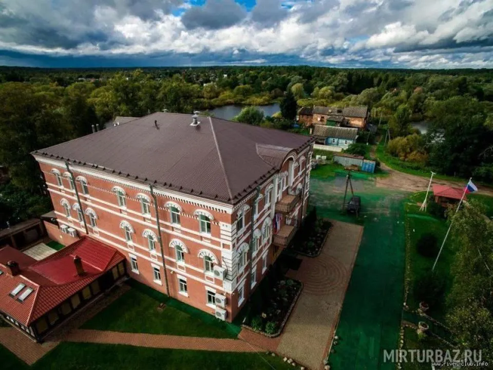 Загородный отель - RIVER PLACE