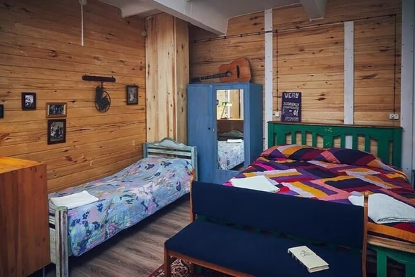 Каморка с Лежанкой у Окна — фото 2